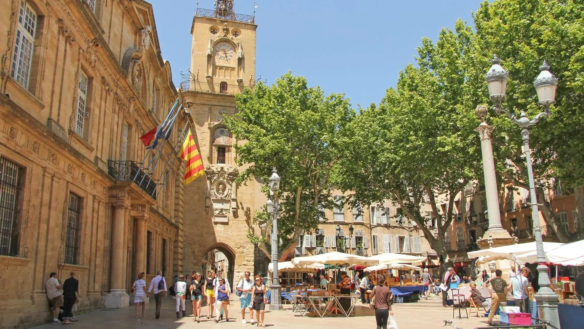 Le Rambot - Appartement De Charme Avec Grande Terrasse Parking Centre Ville - Proche Bellegarde Aix-en-Provence Apartment